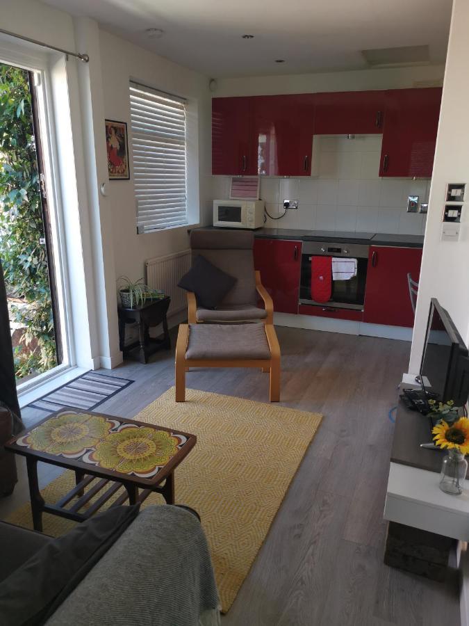 Bungalow With Parking, Near Preston Park Brighton Exteriör bild
