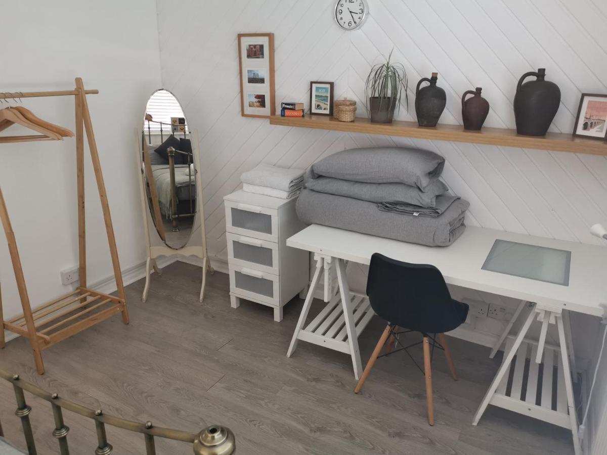 Bungalow With Parking, Near Preston Park Brighton Exteriör bild
